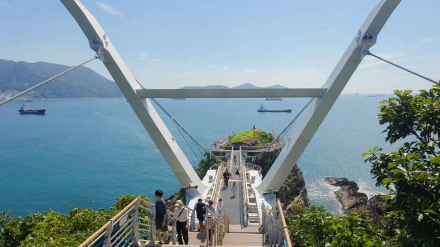 Songdo Yonggung Suspension Bridge เดินรับลมทะเล บนสะพานแขวนแห่งปูซาน